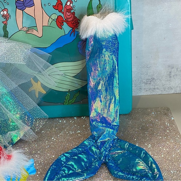 VTG 1990s Tyco Little Mermaid Doll Case, Disney Christmas Ed. Doll w/Flounder + - Picture 3 of 16